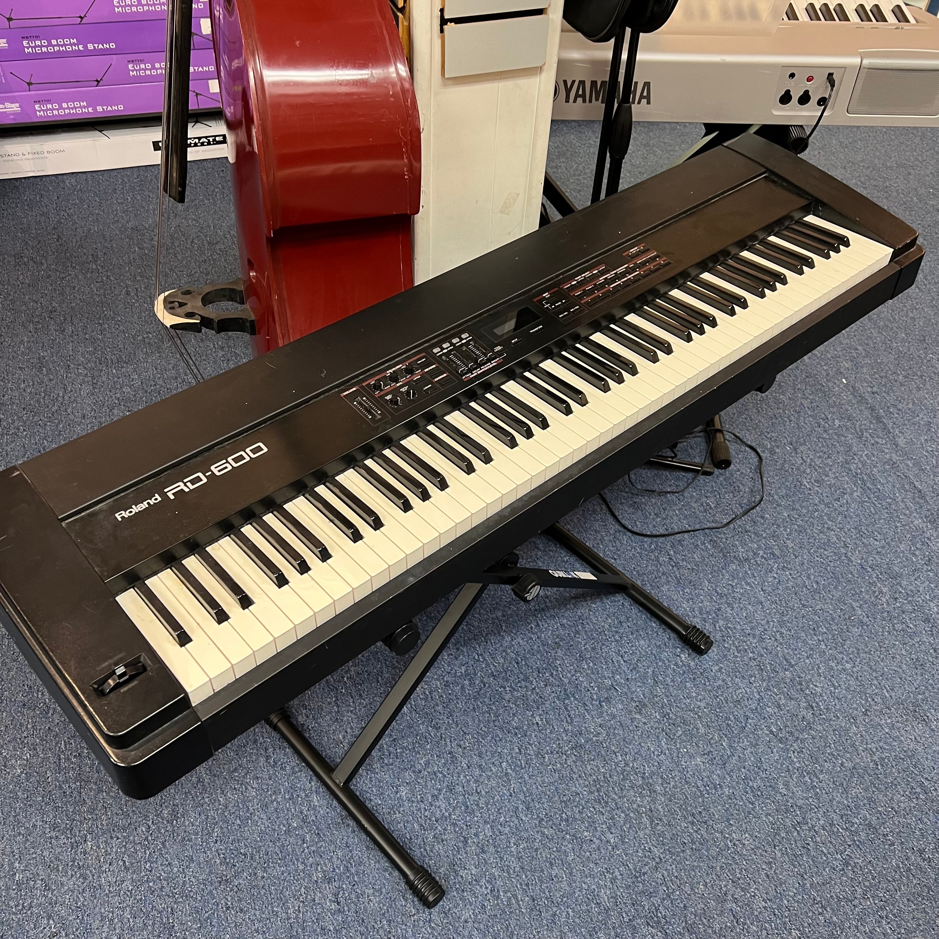 Roland RD-600 Portable Digital Piano Keyboard Vintage 90s Used – Uncle  Jon's Music